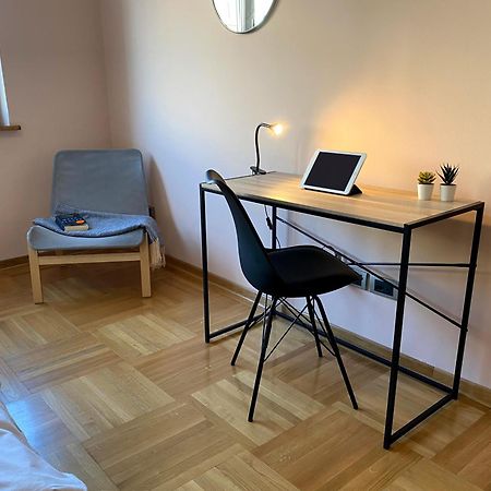 Quince Apartment-Free Parking-City Center Belgrado Exterior foto