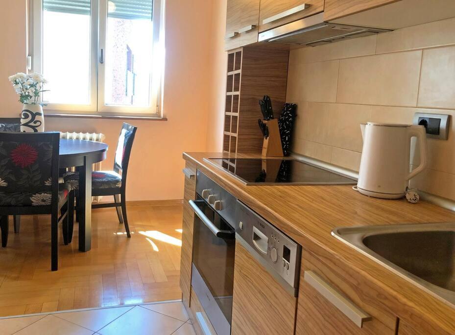 Quince Apartment-Free Parking-City Center Belgrado Exterior foto