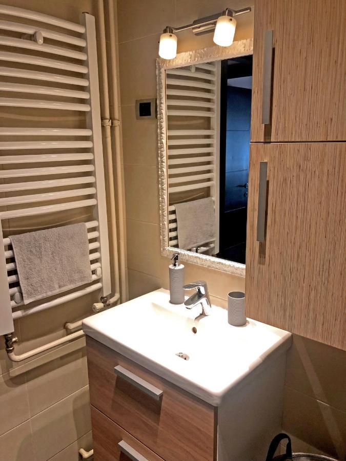 Quince Apartment-Free Parking-City Center Belgrado Exterior foto