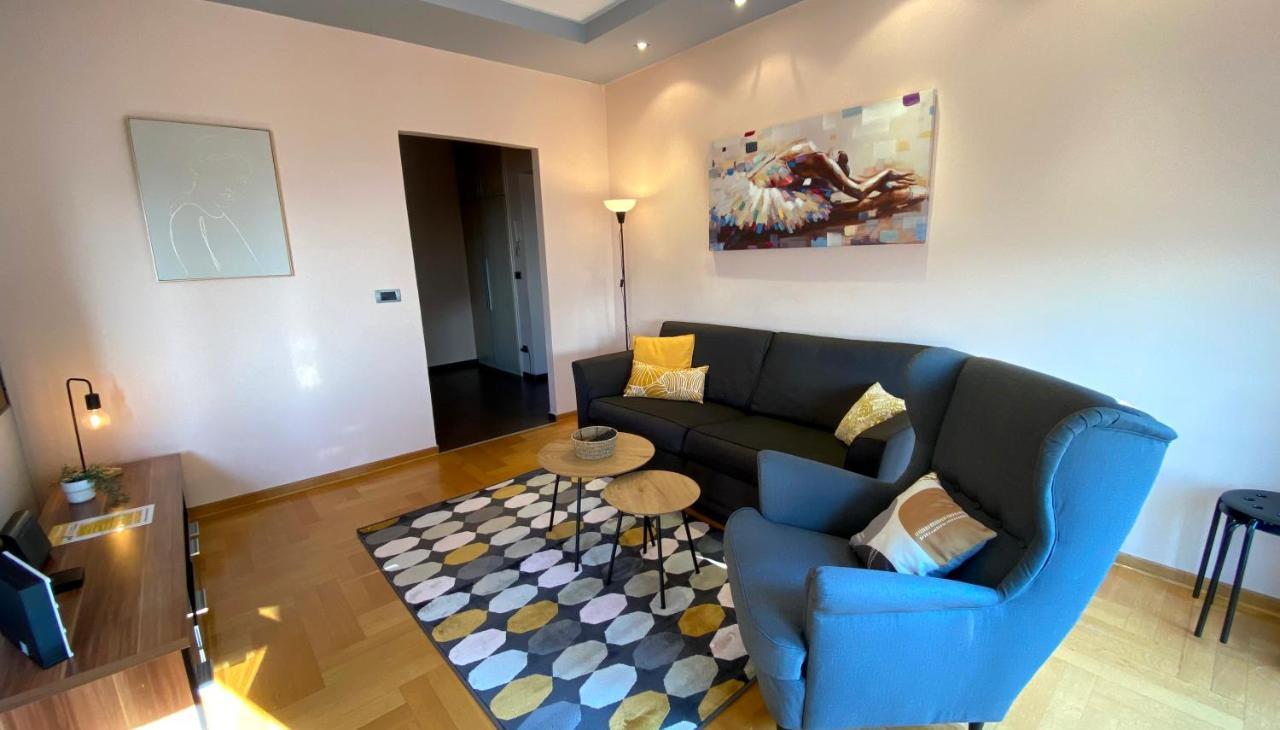 Quince Apartment-Free Parking-City Center Belgrado Exterior foto