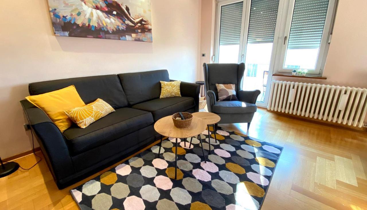 Quince Apartment-Free Parking-City Center Belgrado Exterior foto